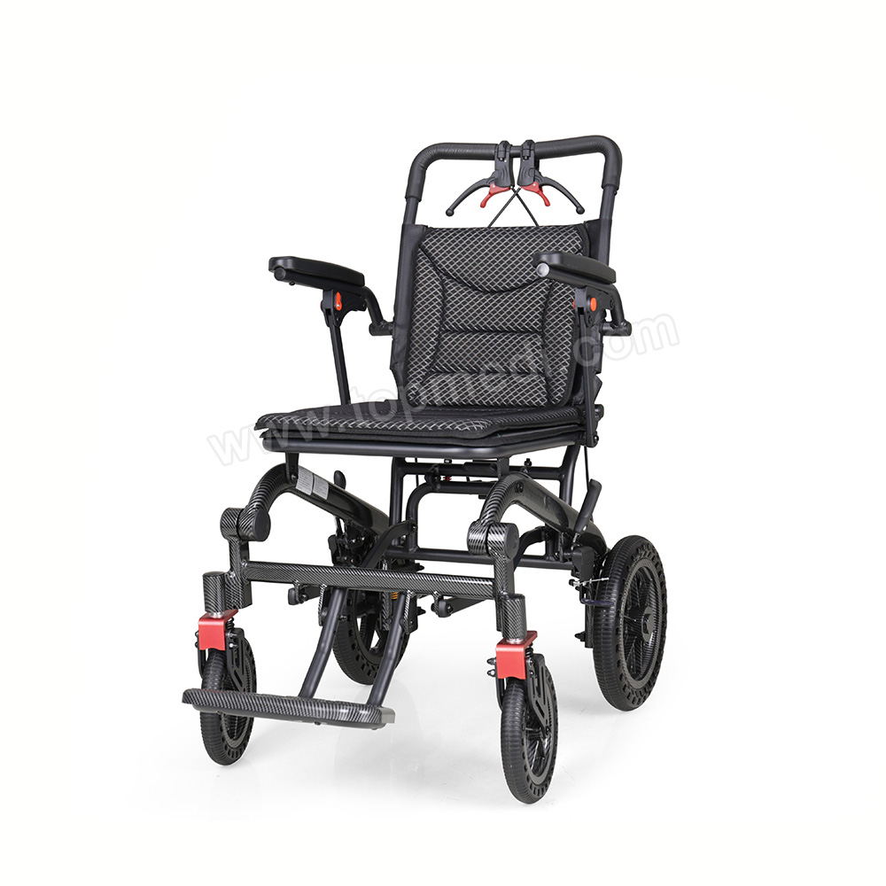 9.8KG Travel wheelchair TAW856L