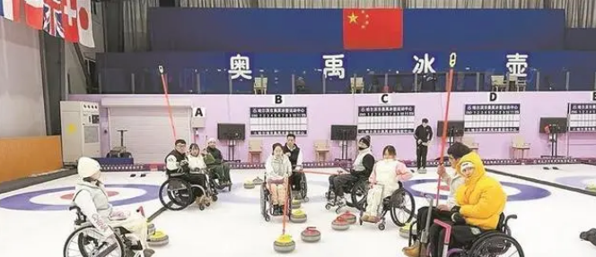 Inspirational legend on a wheelchair: Deng Zenghui's tenacity and happiness