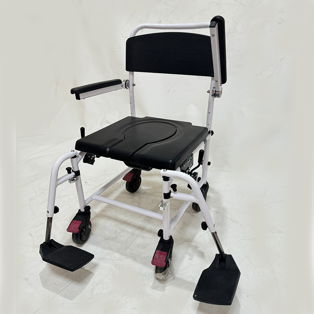 New design Aluminum commode wheelchair TCM863