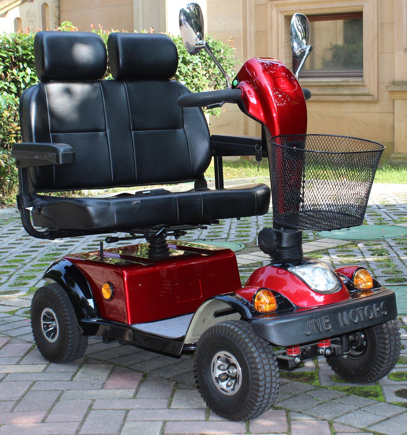 TEW127 Side-by-Side Two-seater Mobility Scooter: B-end Customer Recommendation Guide