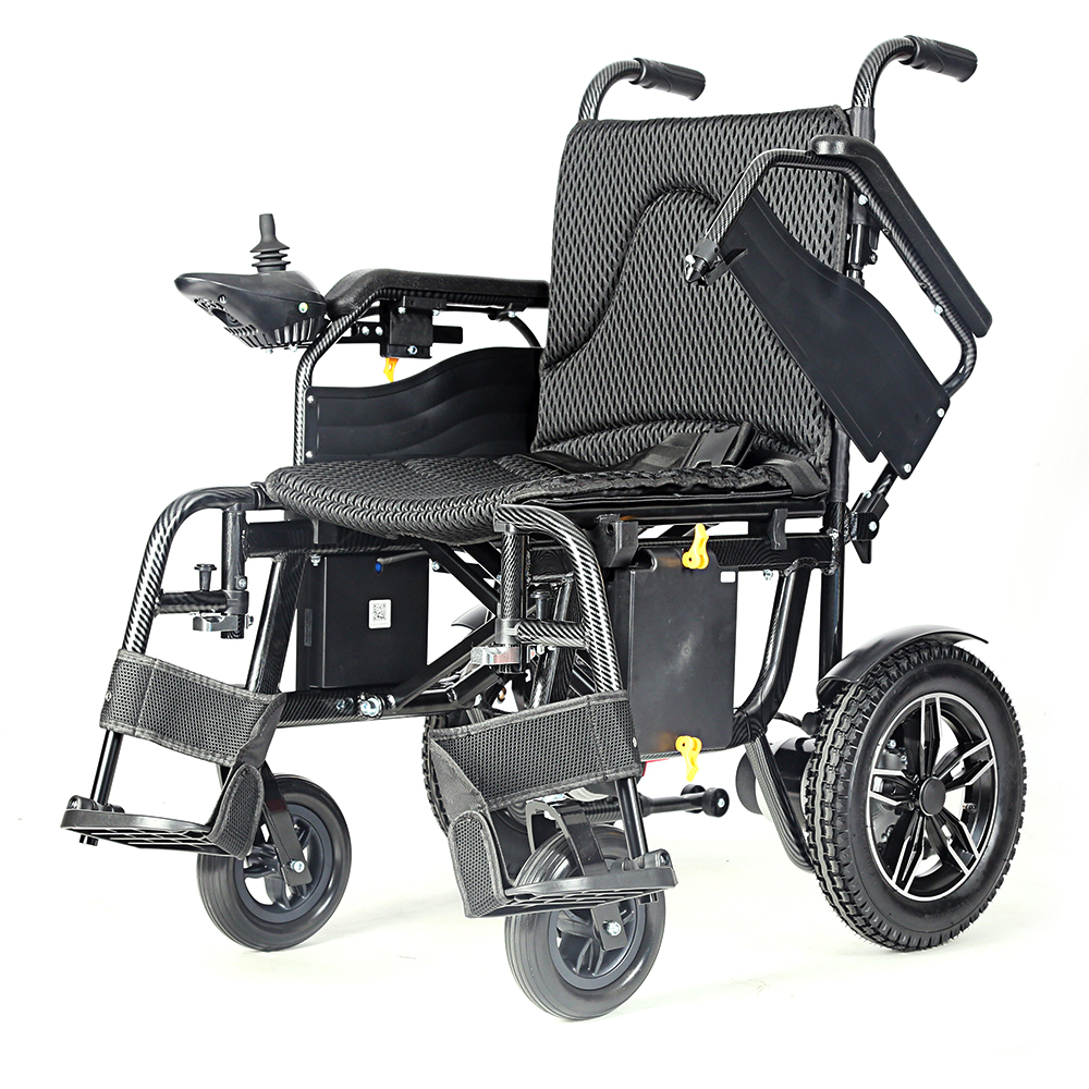 How can wheelchair users exercise scientifically to protect their health every day